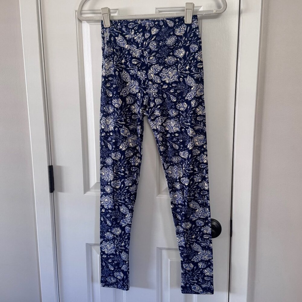 Lularoe Blue White Paisley Print Leggings One Size New in Package
